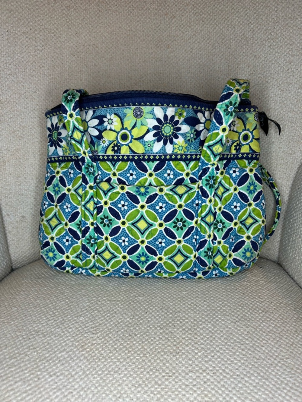 Vera Bradley Little Betsy  Tote Bag in Daisy Daisy